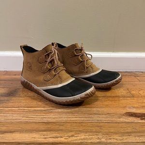 Sorel Women’s Out N About Bootie - Tan Size 9